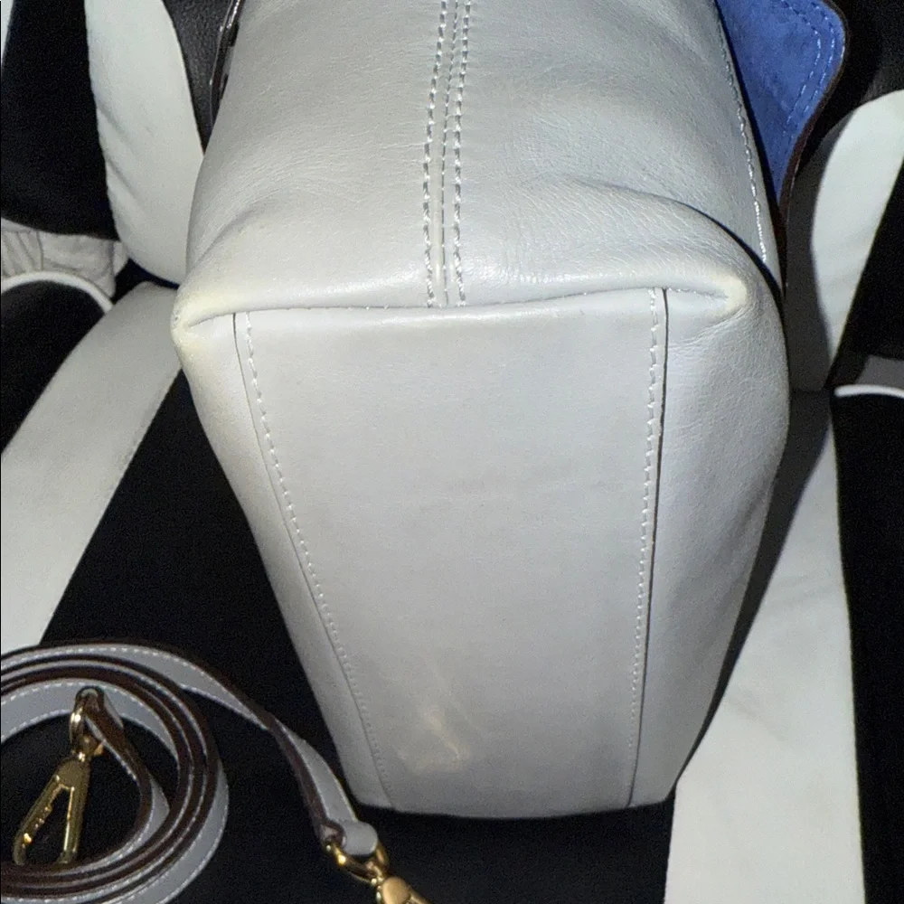 Emilio Pucci Gray Satchel with Gold Accents - Picture 6 of 15